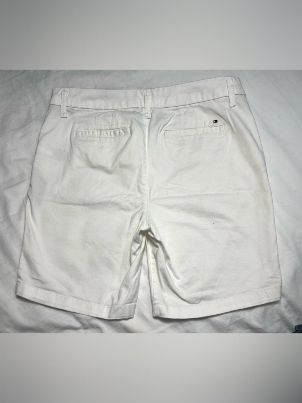 Tommy Hilfiger White Bermuda Shorts Size 8 Cotton Stretch Classic Preppy - Picture 3 of 10